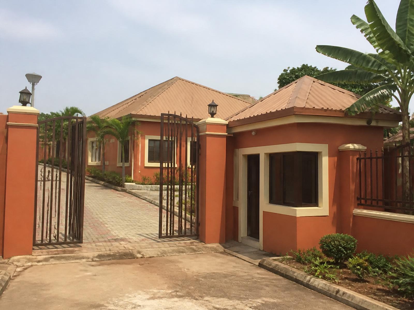 Well-maintained bungalow estate in Akure, Ondo State